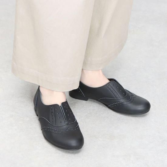 Medallion Slip-on RP-214W