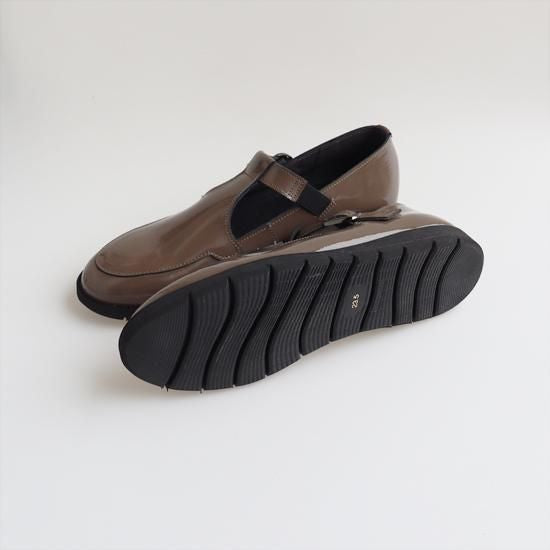 T-strap shoes RP-538