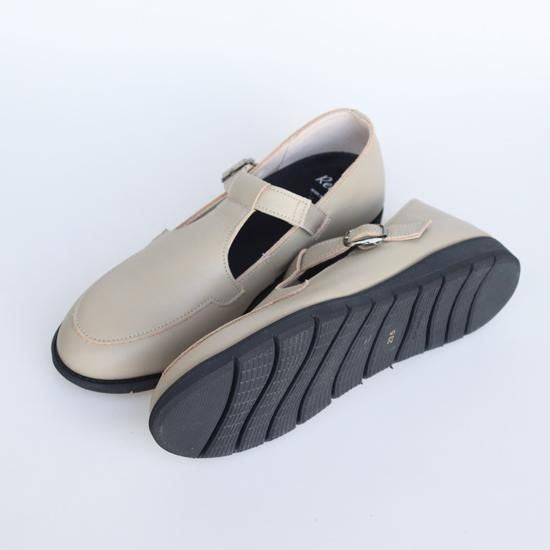 T-strap shoes RP-538