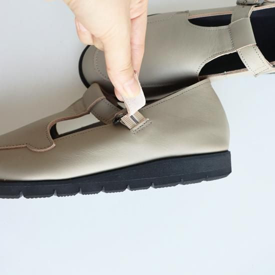 T-strap shoes RP-538