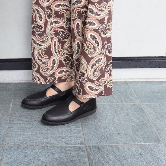 T-strap shoes RP-538